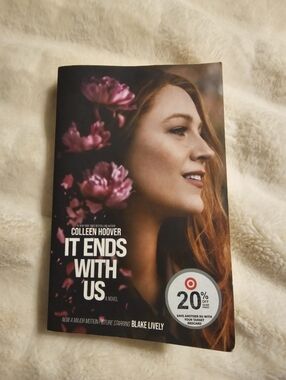 It Ends With Us by Colleen Hoover - Pink Floral Cover